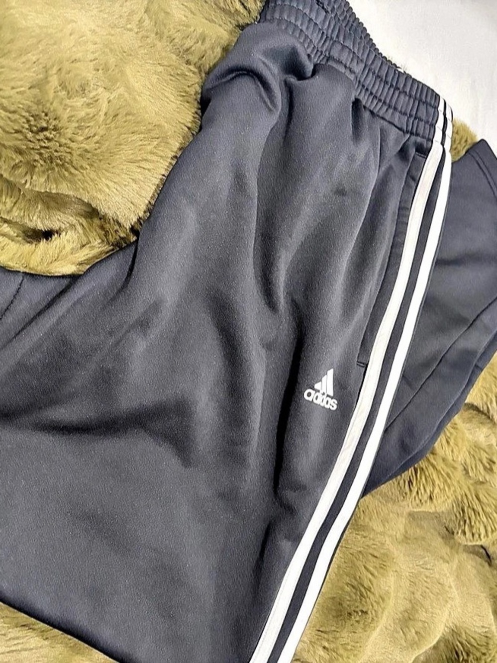 adidas Men's Athletic Shorts Size XL Black Like New
